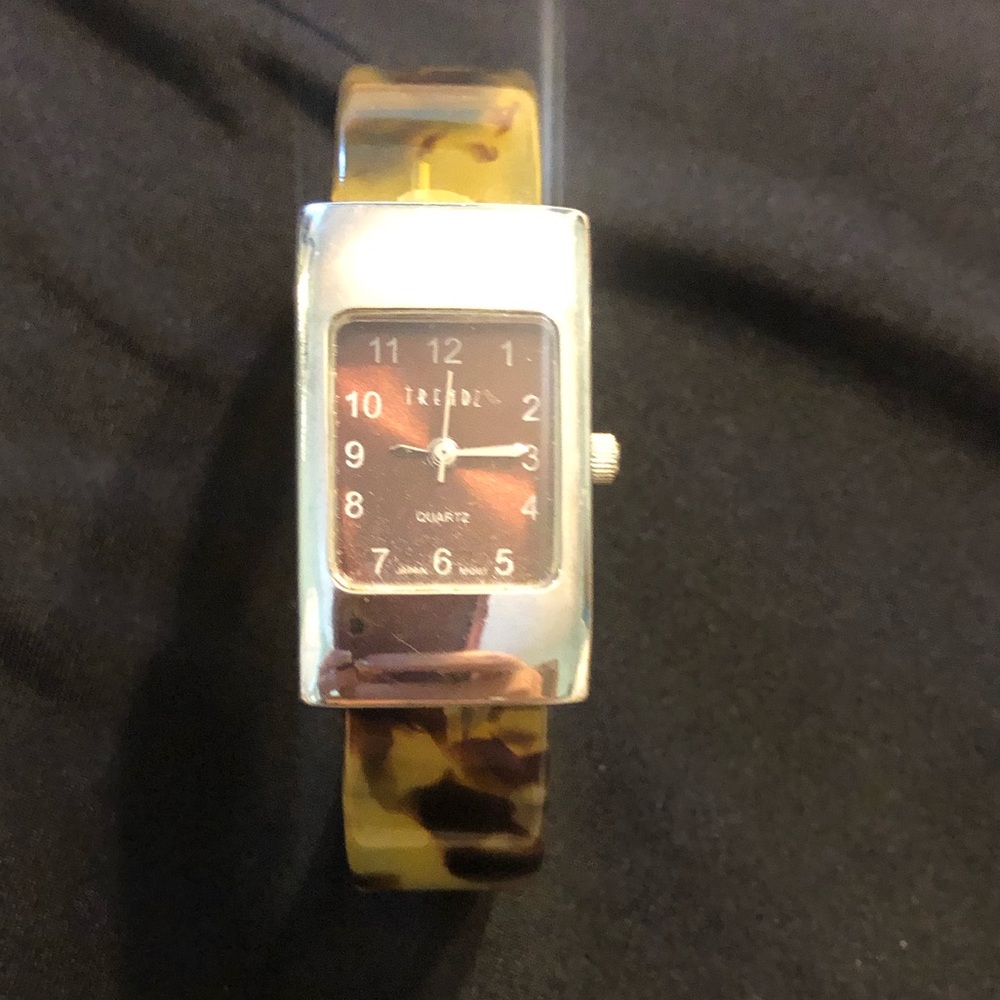 Cute Acrylic Tortoiseshell “Trendz” Brand watch 🤩
